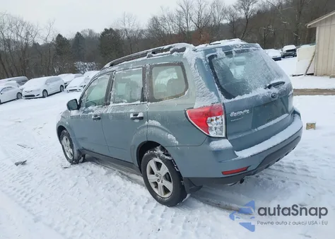 2011 Subaru Forester 2.5X z USA, uszkodzony, nr VIN JF2SHABC2BH746146